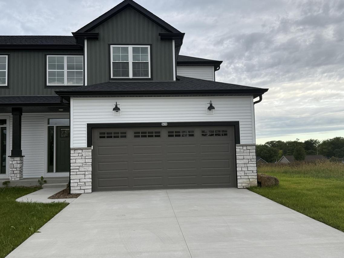 505 Golf Dr, Jefferson, WI 53549