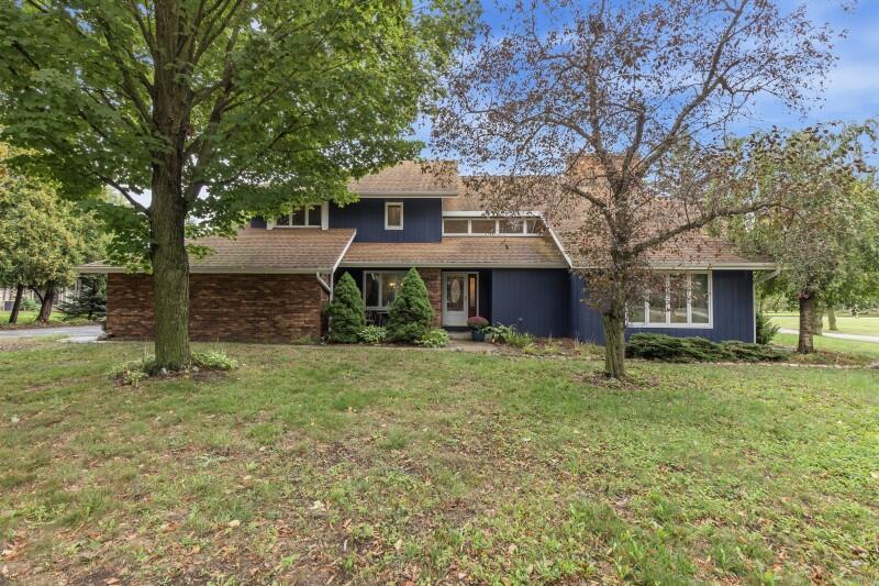 808 Linden Rd, Kohler, WI 53044