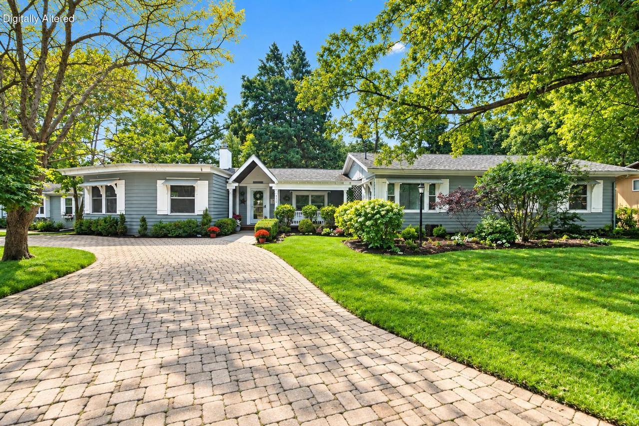 435 Forest Dr., Fontana, WI 53125
