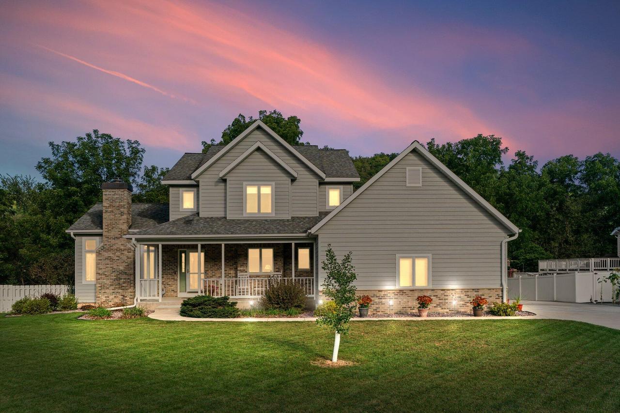 w5522 Southdale Dr, Shelby, WI 54601