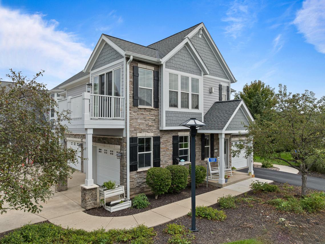 1030 Crane Ct #40-16, Geneva, WI 53147