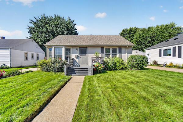 1728 Russet St, Racine, WI 53406