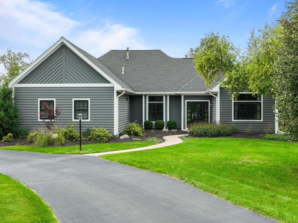 1710 Wales Ct, Geneva, WI 53147