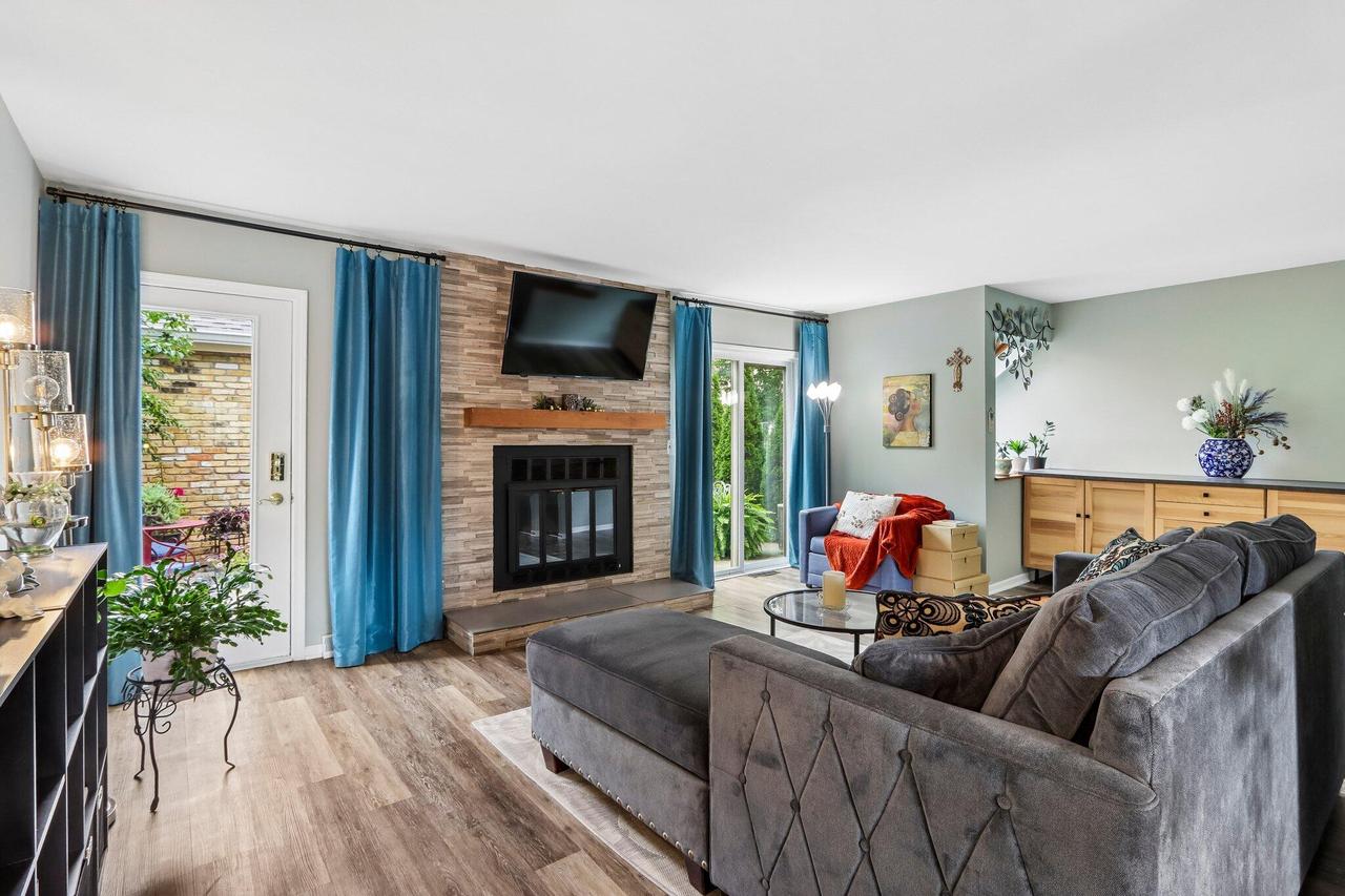 144 Fountain Ave #B, Waukesha, WI 53186