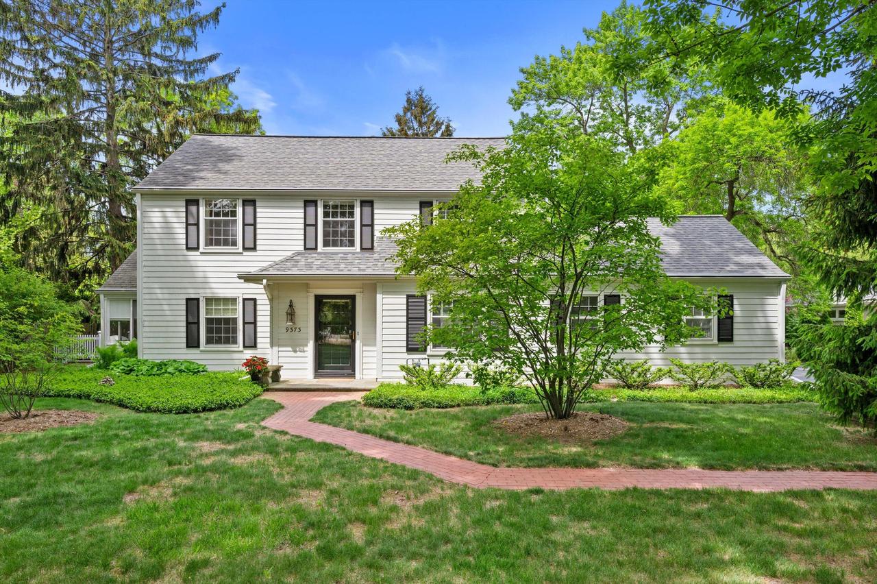 9373 N Lake Dr, Bayside, WI 53217