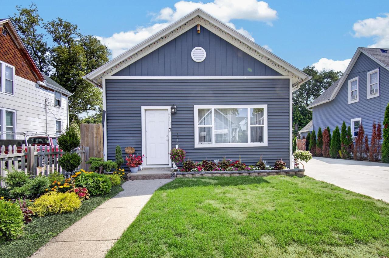 513 N Memorial Dr., Racine, WI 53404
