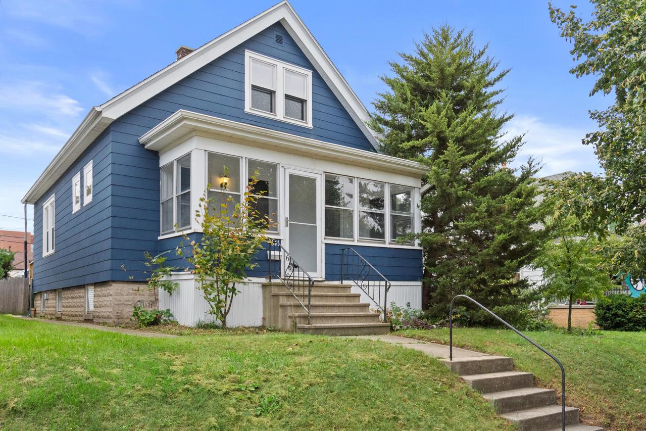 3641 E Whittaker Ave, Cudahy, WI 53110