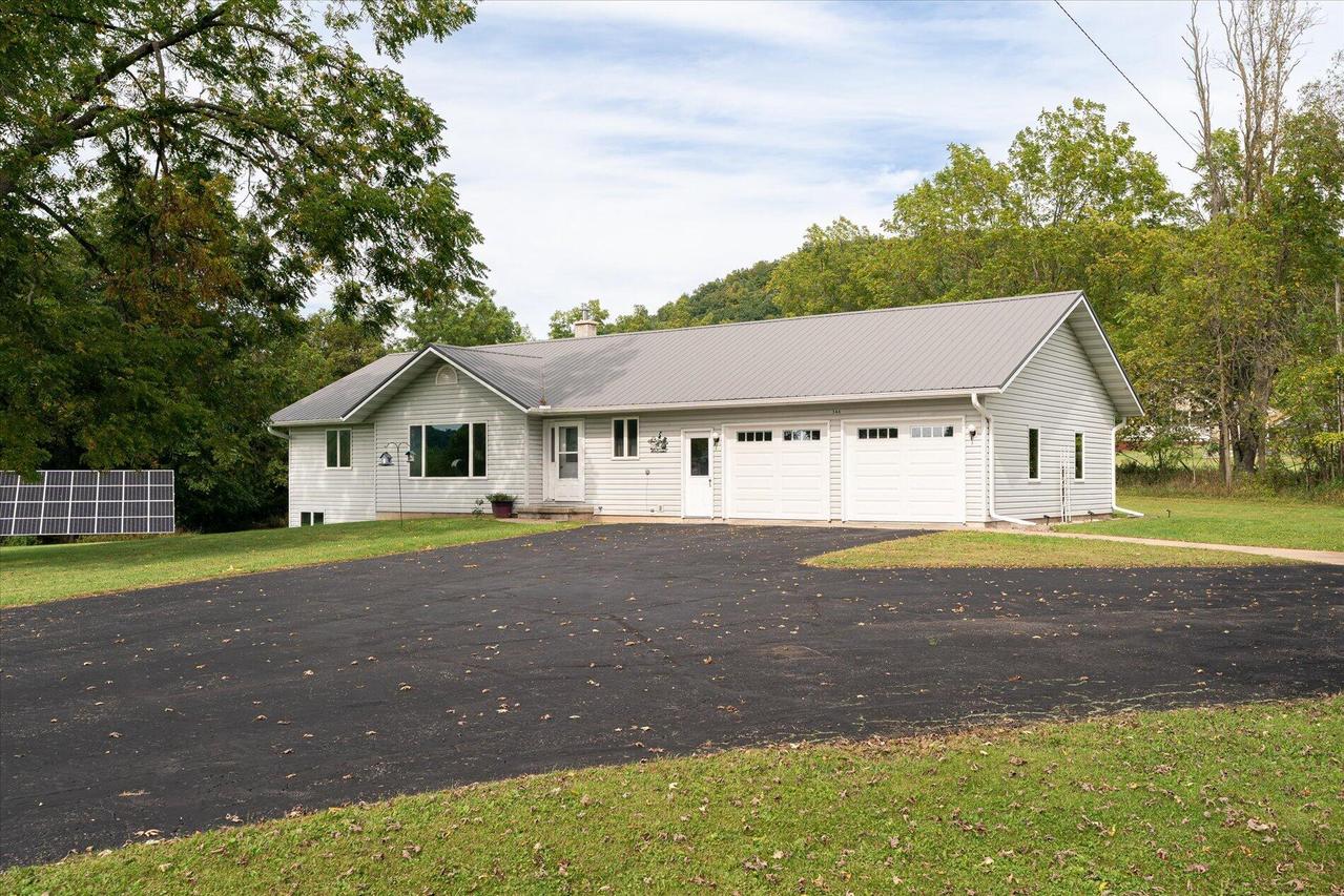 544 E School Rd, La Farge, WI 54639