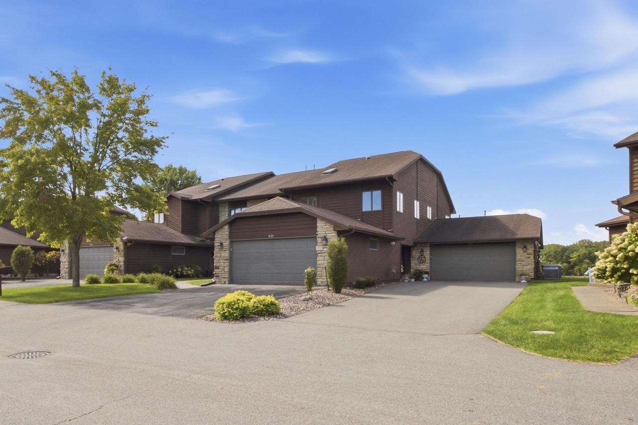 1043 Lauderdale -, Onalaska, WI 54650