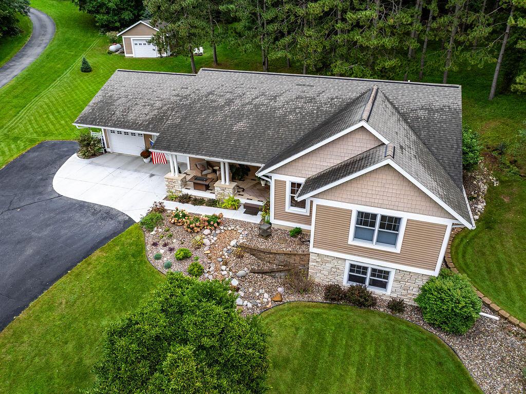 N5540 Moos Rd, Onalaska, WI 54650