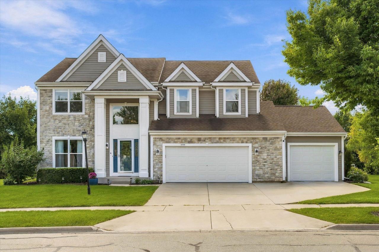2127 Willow Pond Way, Port Washington, WI 53024