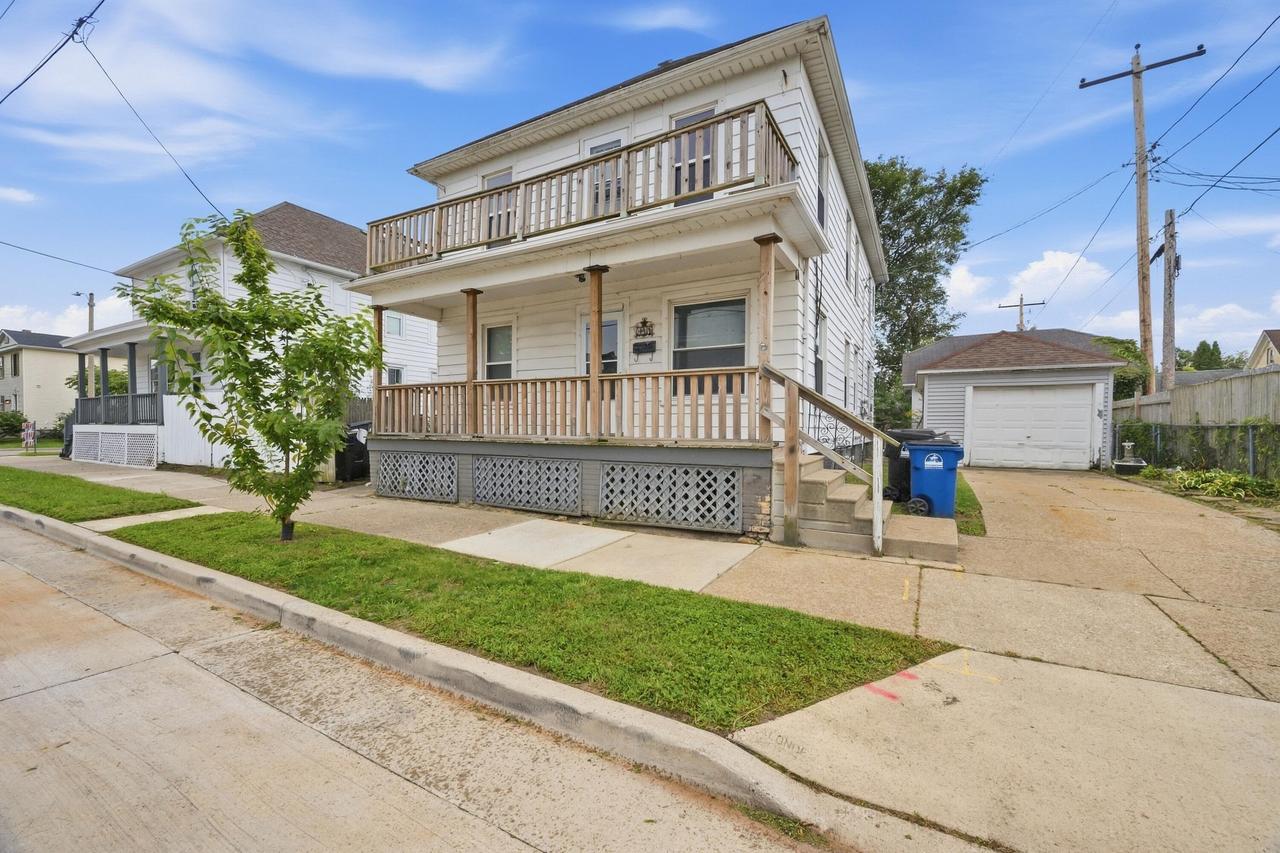 309 Kewaunee St, Racine, WI 53403