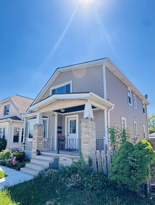 2802 S Chicago Ave, South Milwaukee, WI 53172
