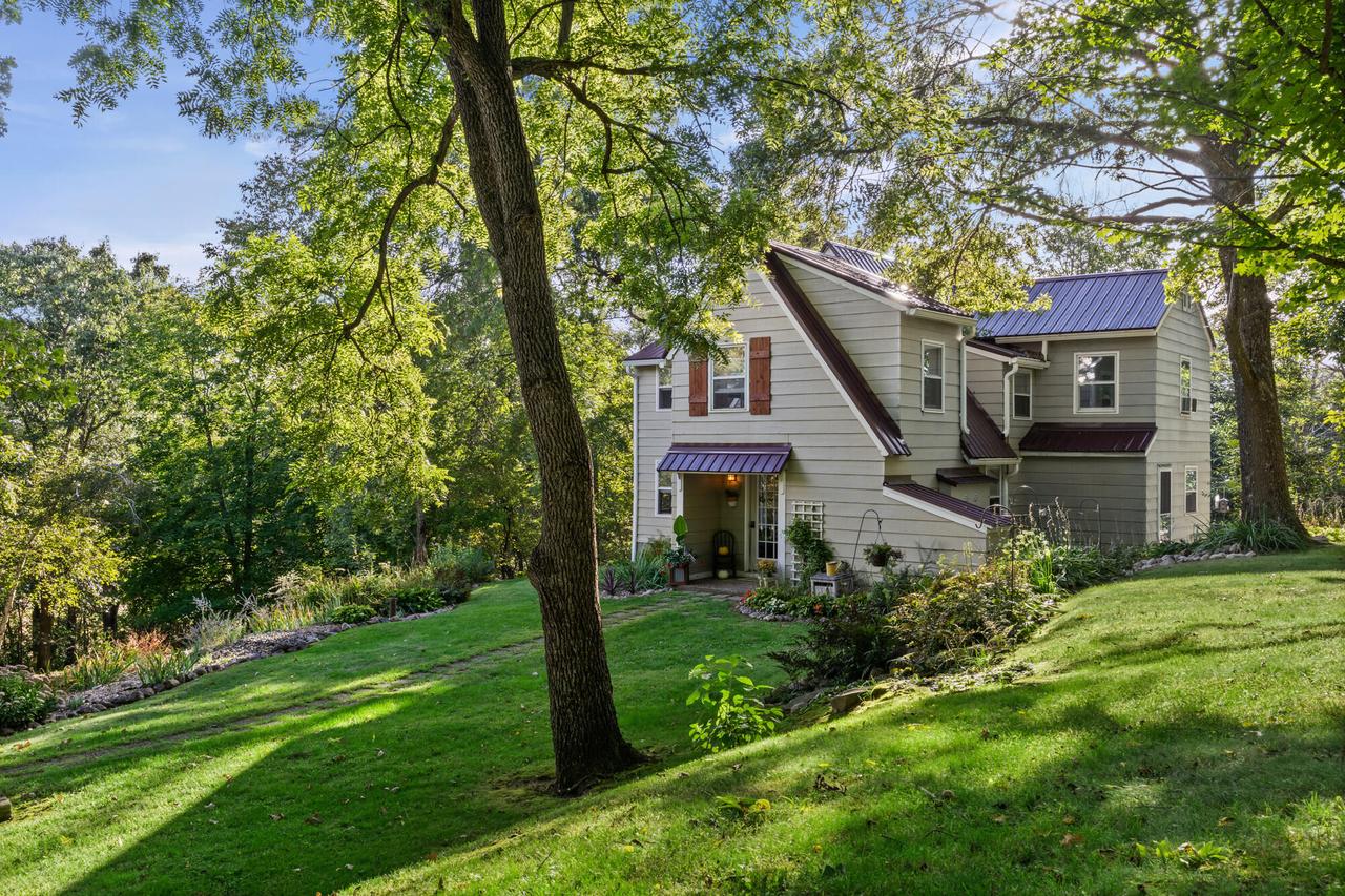 W11345 Hagon Ln, Ettrick, WI 54627