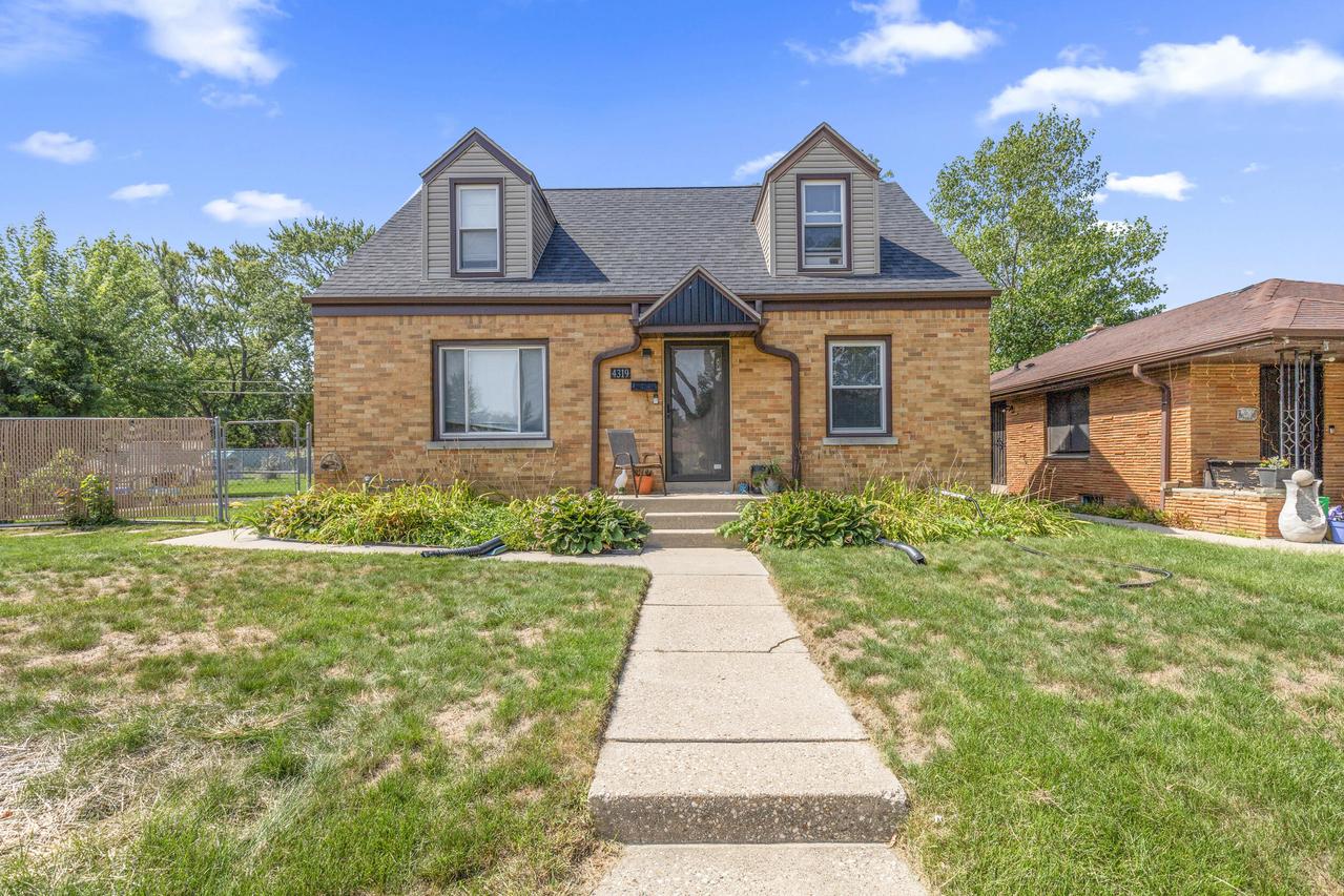 4319 N 74th St, Milwaukee, WI 53216