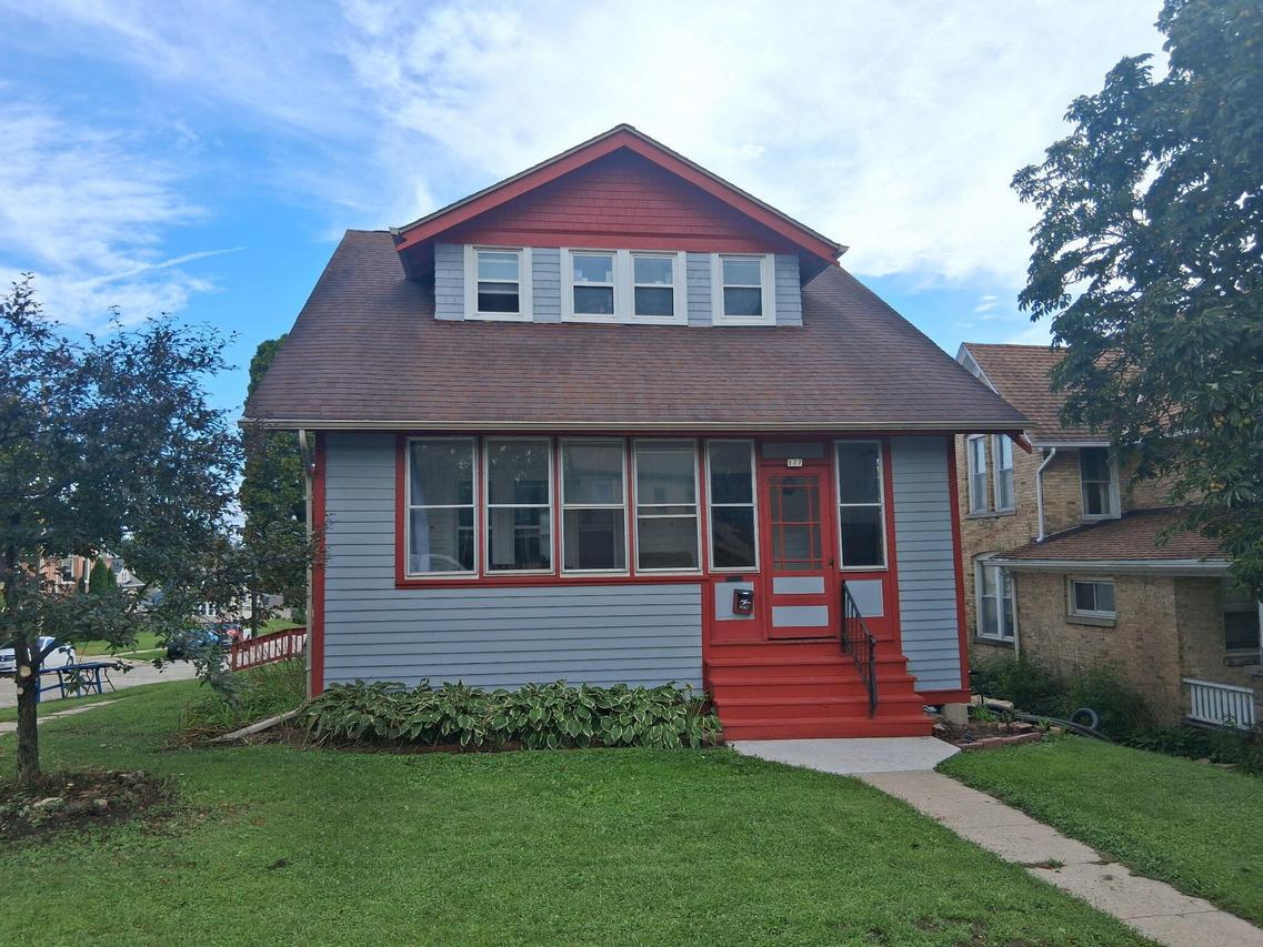 177 E Washington St, West Bend, WI 53095