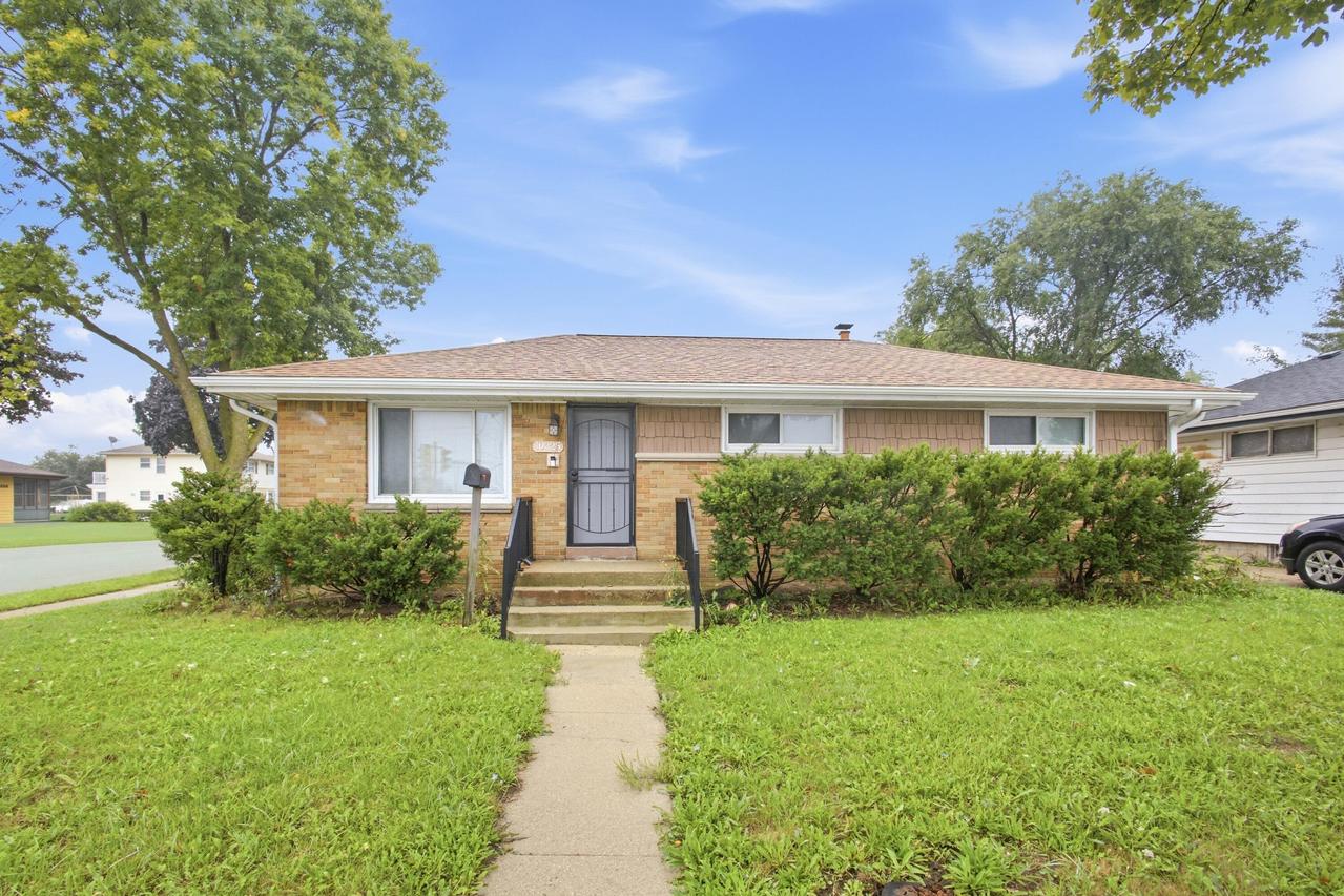 10325 W Silver Spring, Milwaukee, WI 53223