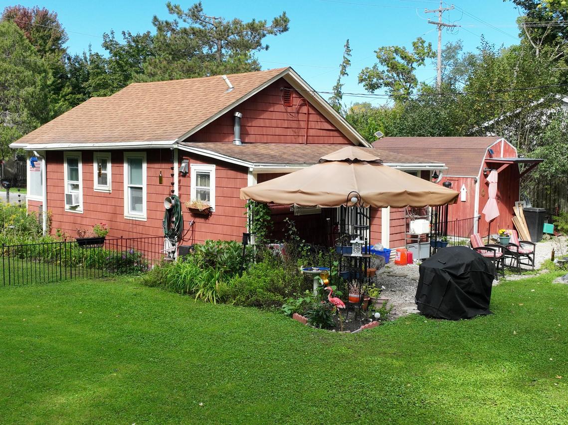 3329 Harrison St, Dover, WI 53139