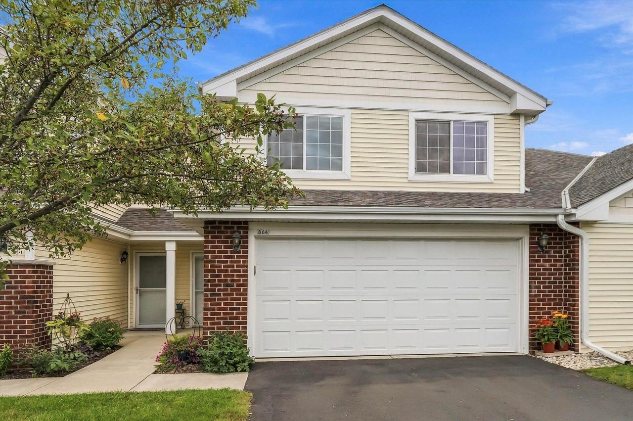 864 Ashley Ave, Port Washington, WI 53074