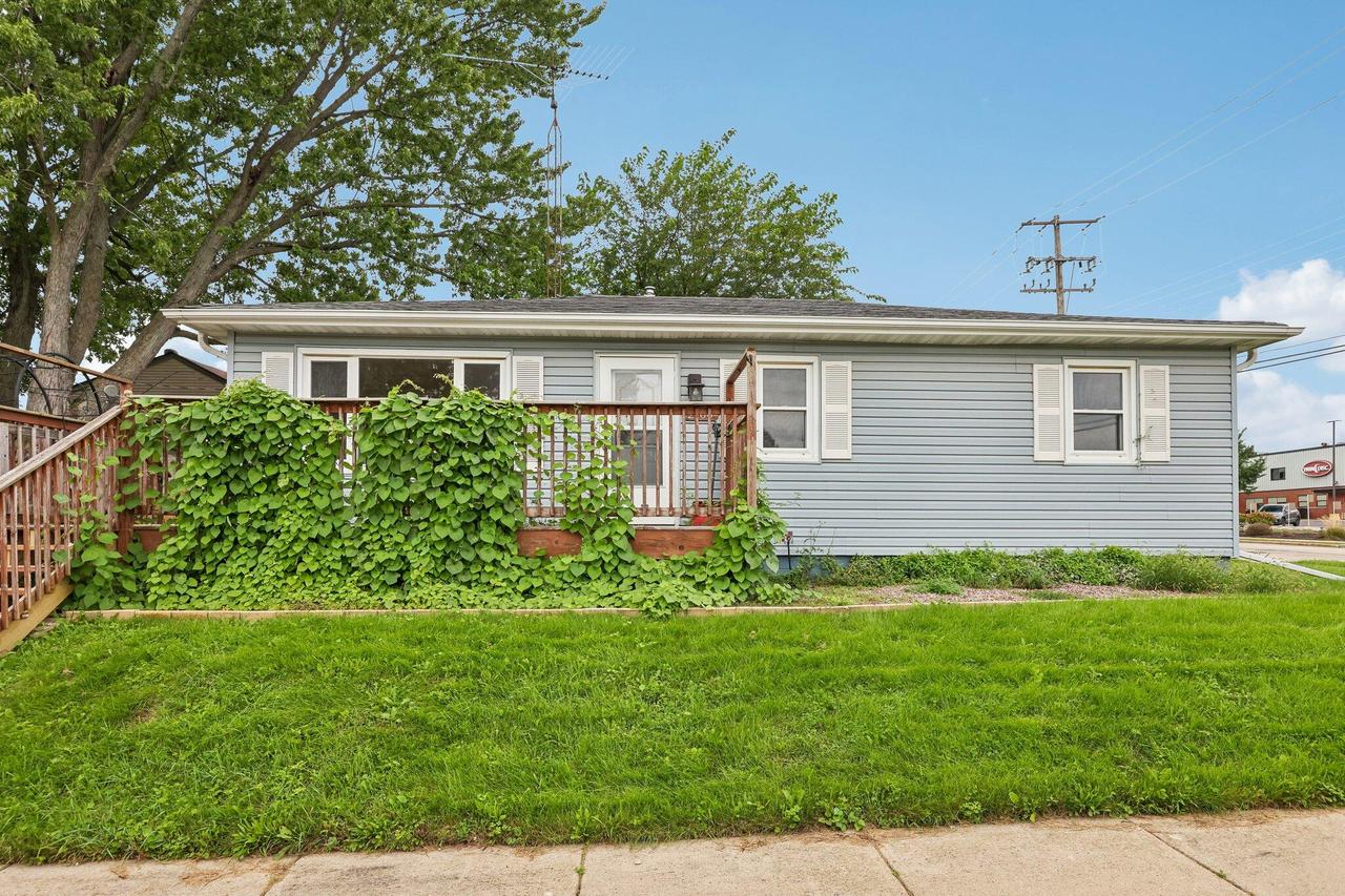 2100 Illinois St, Racine, WI 53405