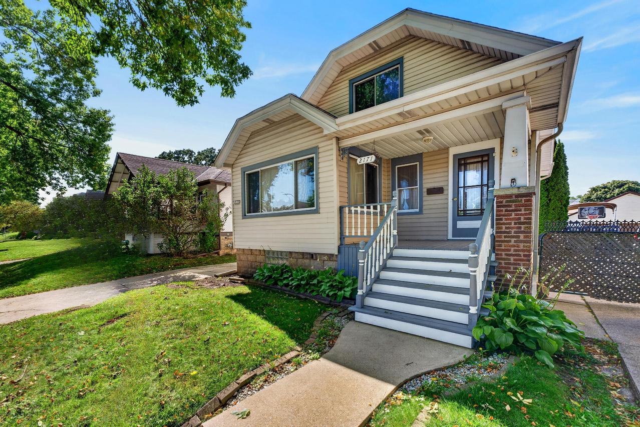2171 S 79th St #2173, West Allis, WI 53219