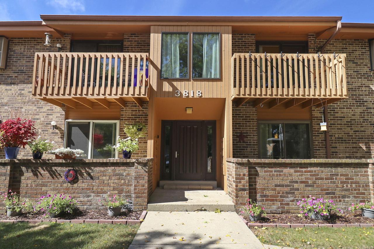 3818 Cheyenne Ct #G, Caledonia, WI 53404