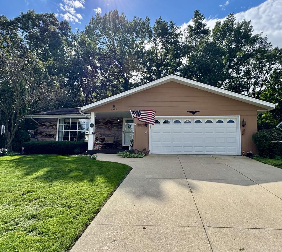 4425 89th St, Kenosha, WI 53142
