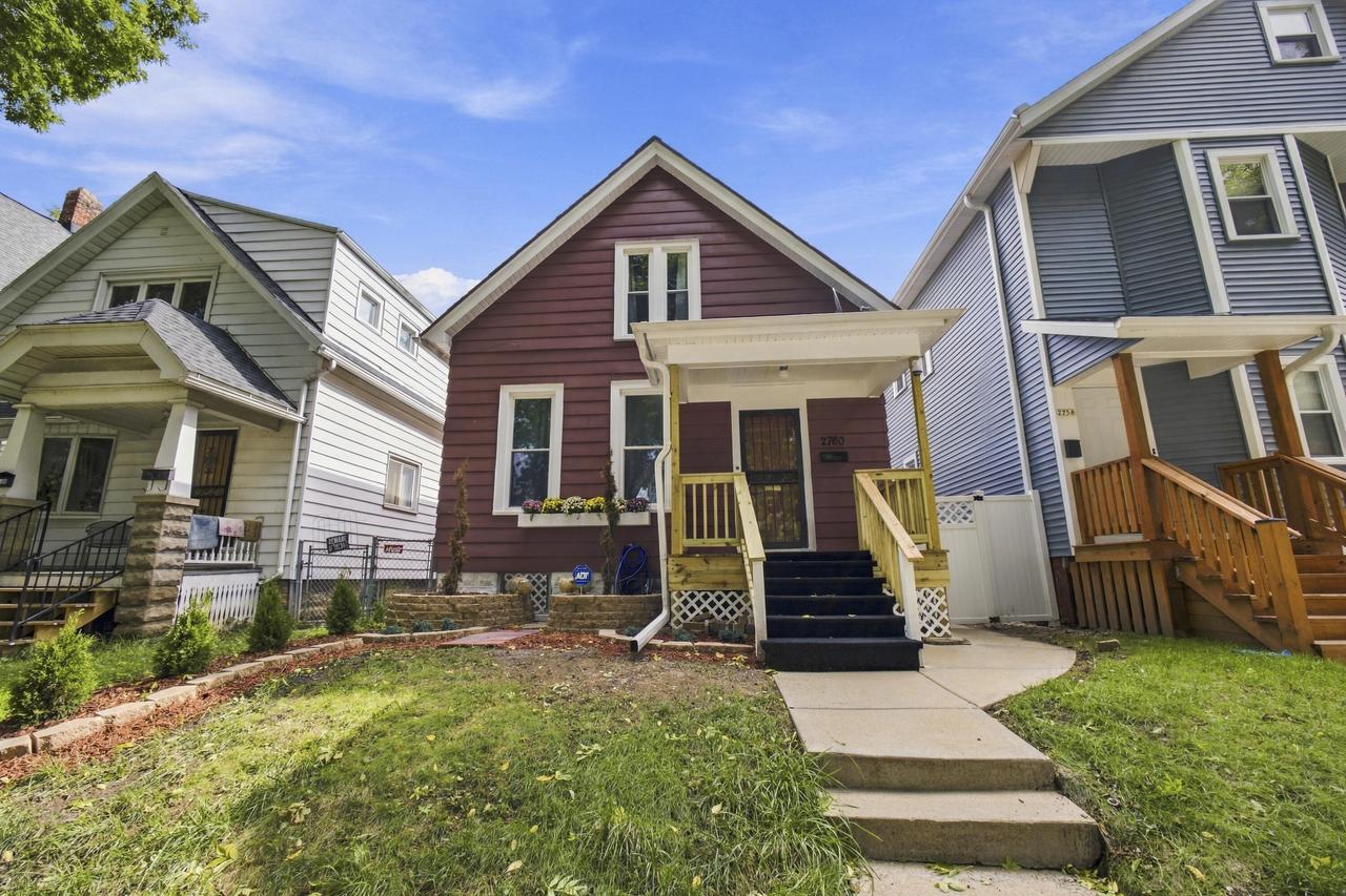 2760 N Booth St, Milwaukee, WI 53212