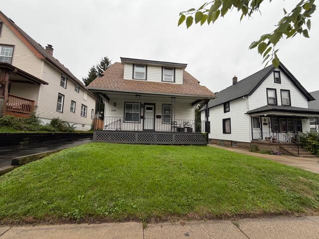 1055 N 68th St, Wauwatosa, WI 53213