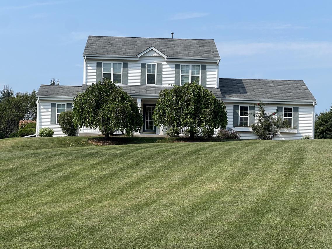 W6188 Linda Ln, Plymouth, WI 53073