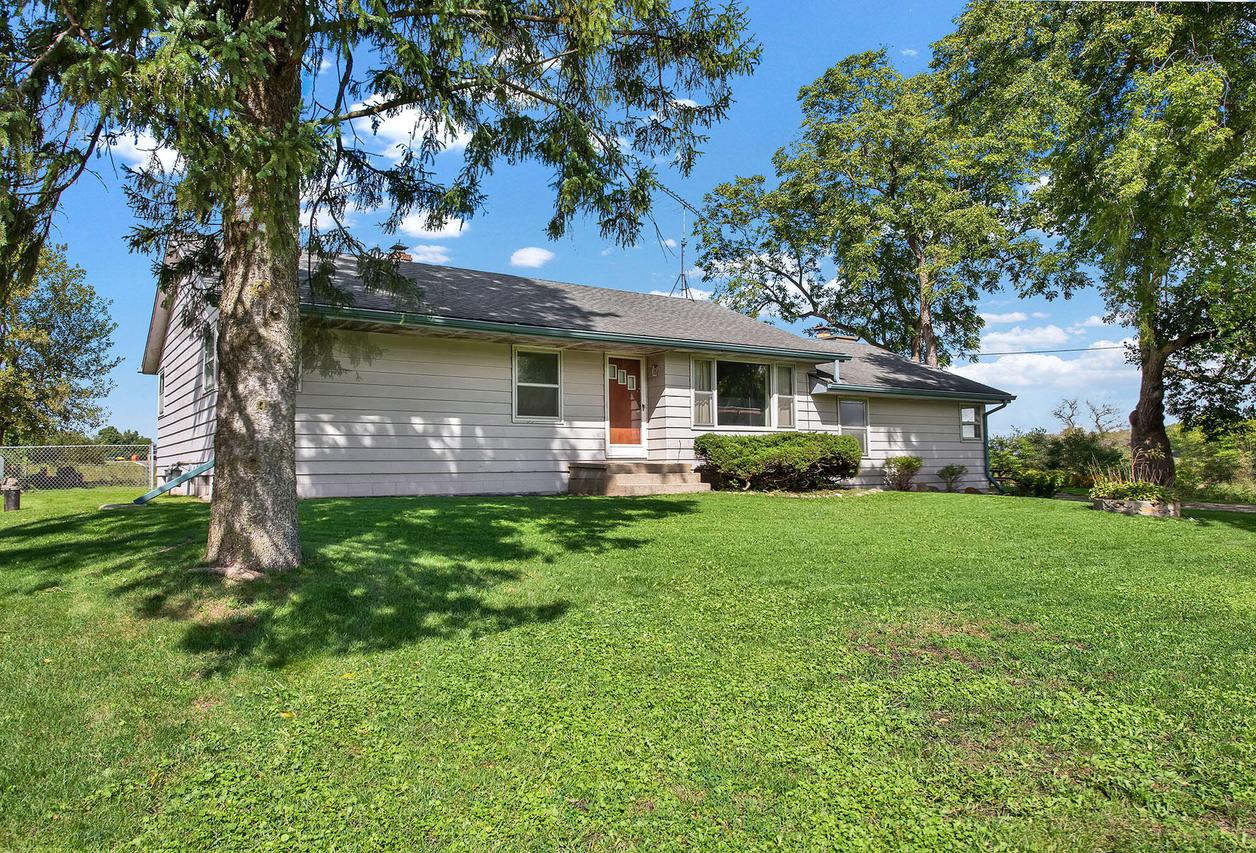 S92W22440 Henneberry Ave, Big Bend, WI 53103