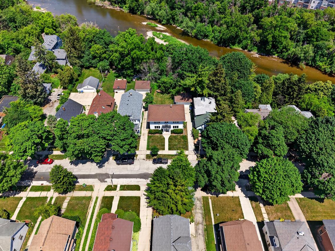 1200 E Vienna Ave #1200A, Milwaukee, WI 53212