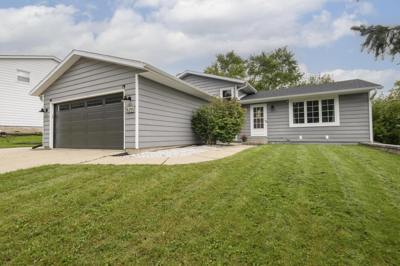 929 Howard St, Waukesha, WI 53188