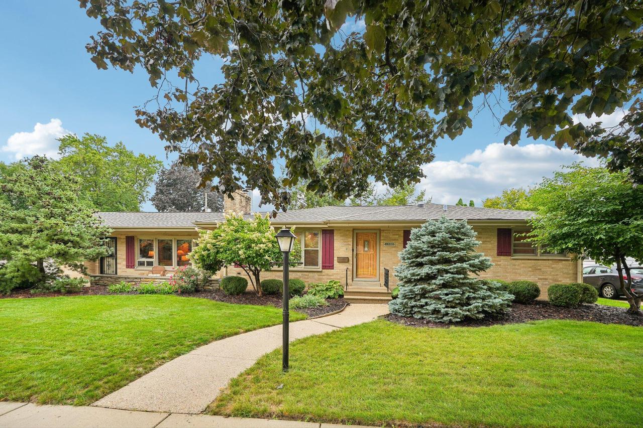 6520 50th Ave, Kenosha, WI 53142