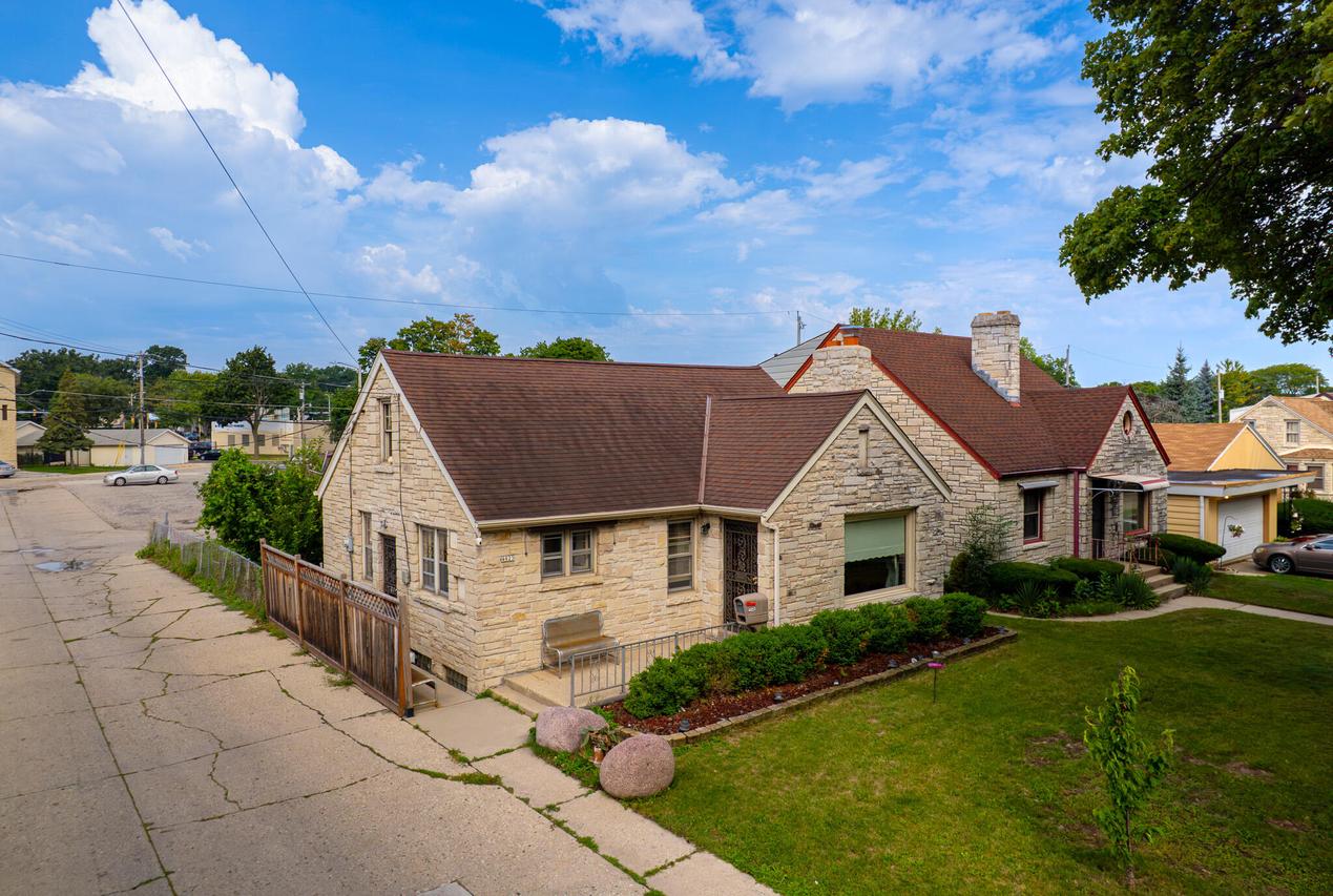 4823 N 66th St, Milwaukee, WI 53218