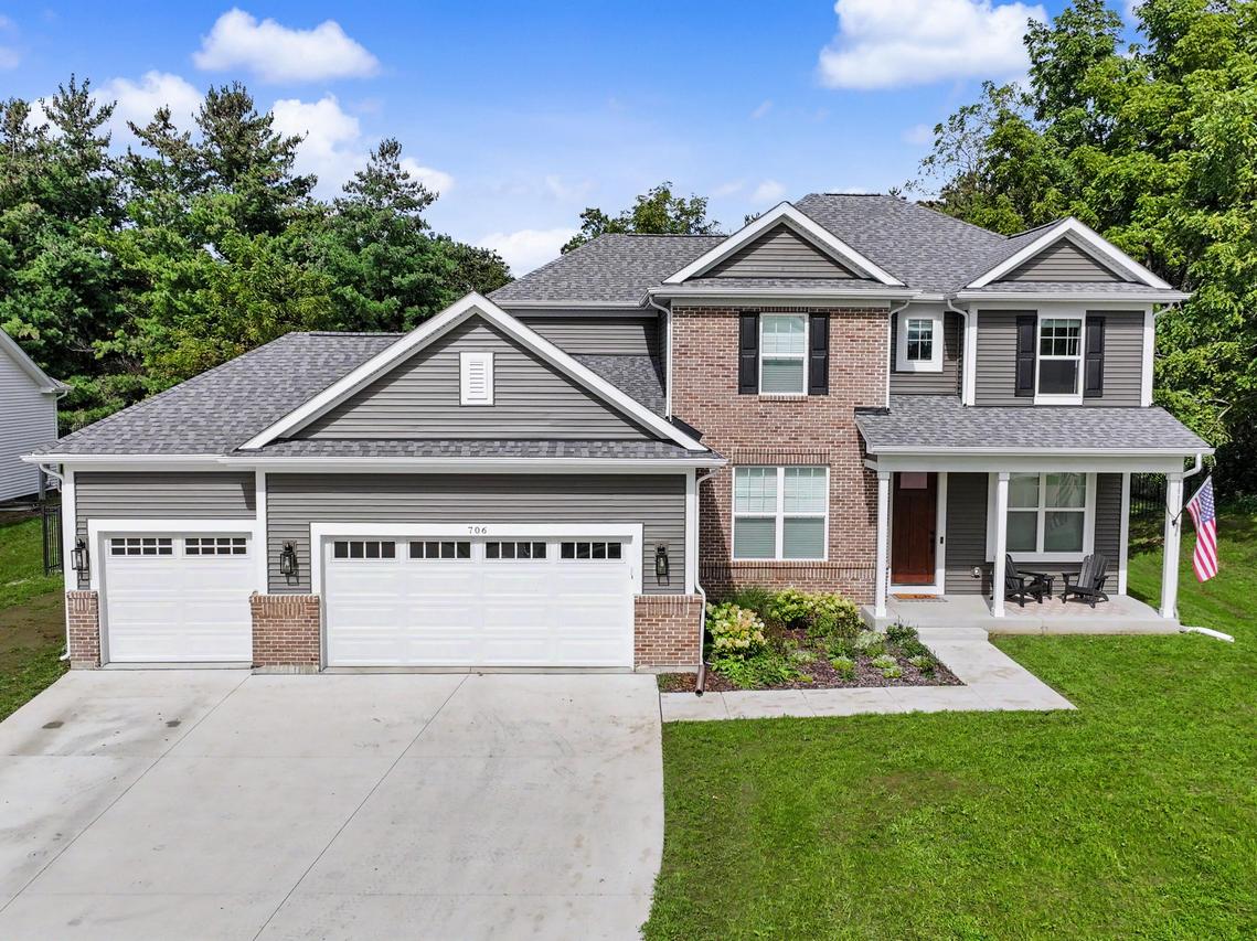 706 Arbor Ridge, Delavan, WI 53115