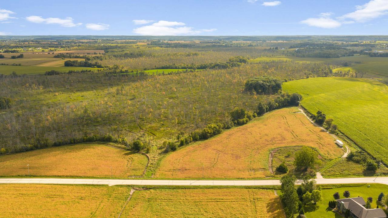 Lt1 County Hwy., Wayne, WI 53040