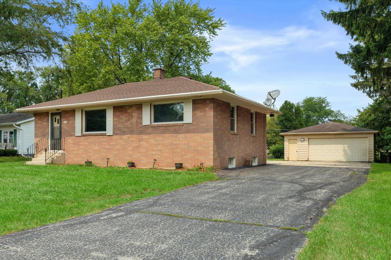 3316 3 Mile Rd, Caledonia, WI 53404