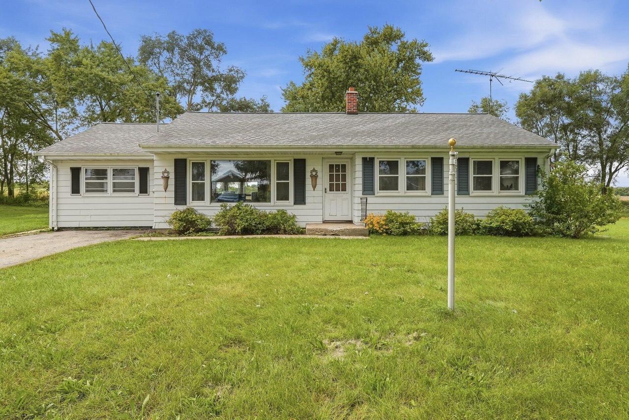 N7867 Townline Rd, Troy, WI 53120