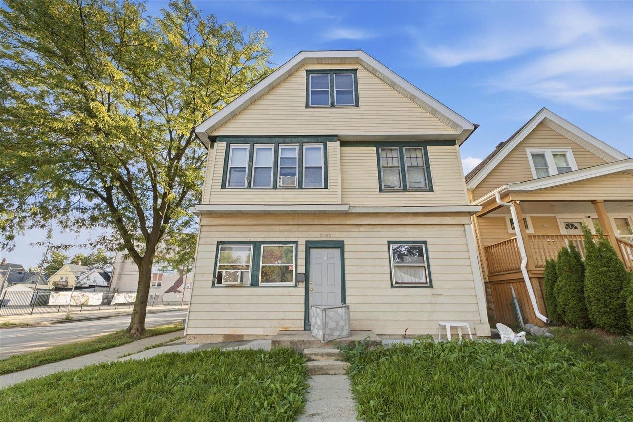 2100 S 33rd St, Milwaukee, WI 53215