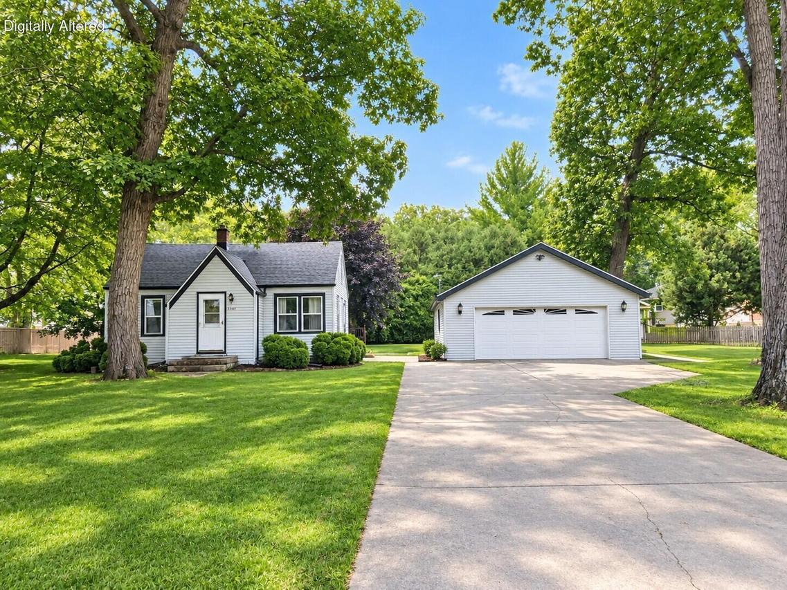 2735 Fox Grove, Rochester, WI 53185