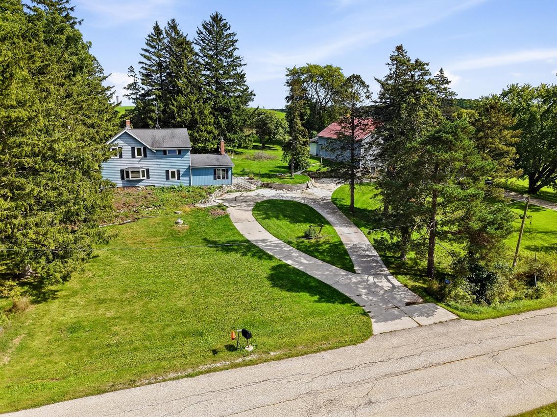 N9263 Willow Rd, Herman, WI 53020