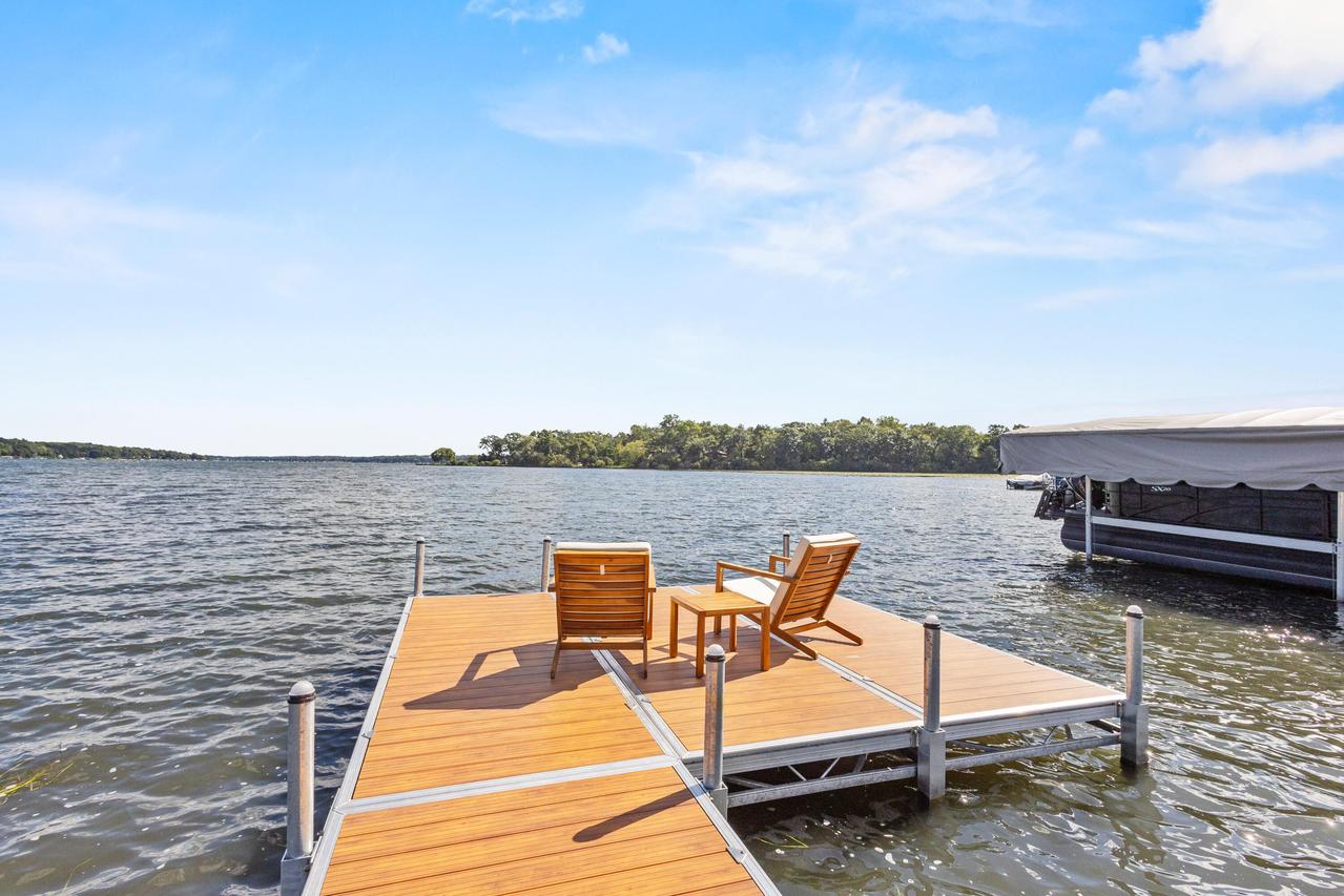 3906 Country Ln., Delavan, WI 53115