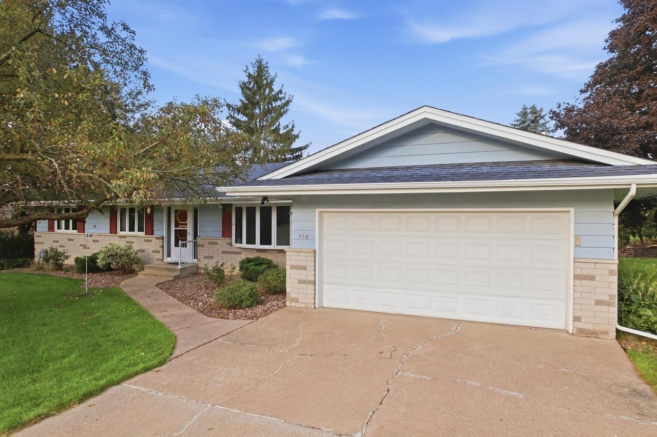 710 Krueger Ct, Onalaska, WI 54650