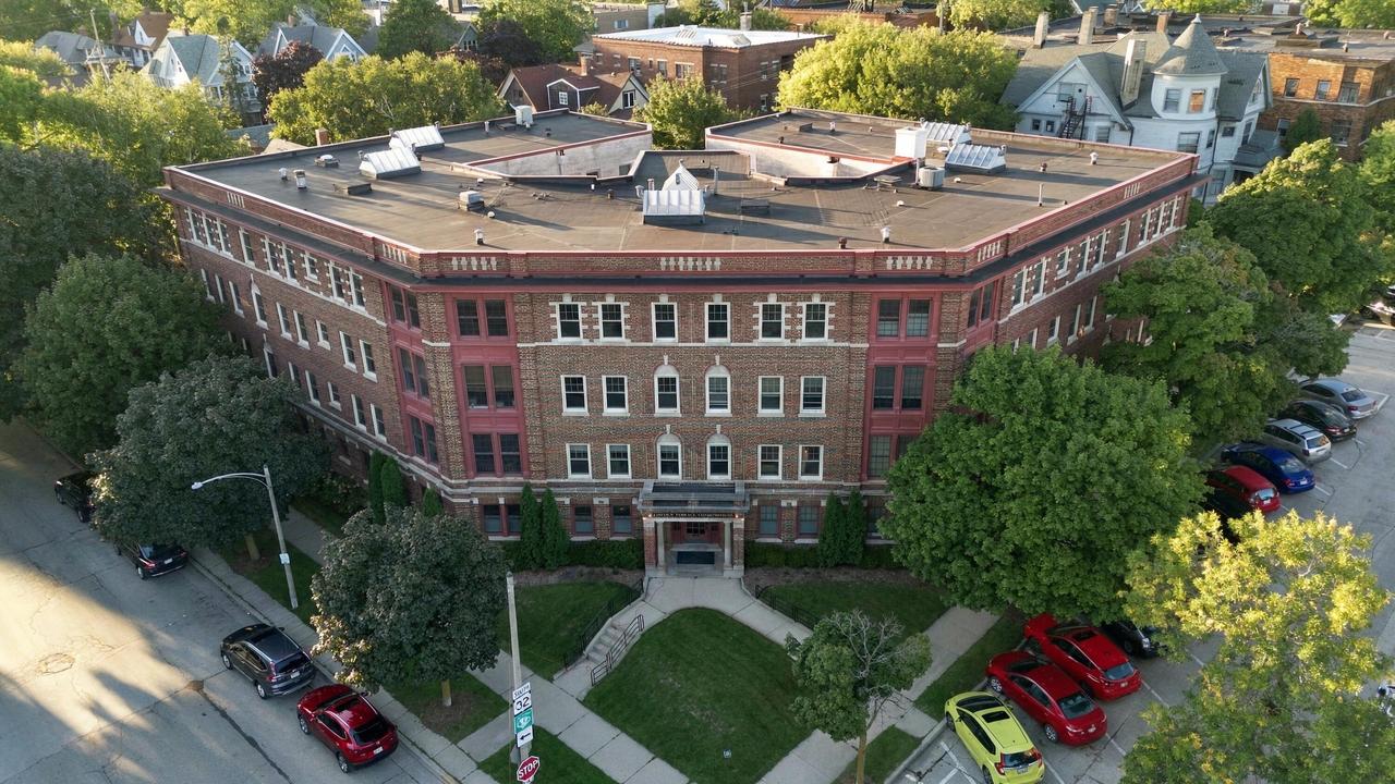 2230 E Bradford Ave #H, Milwaukee, WI 53211