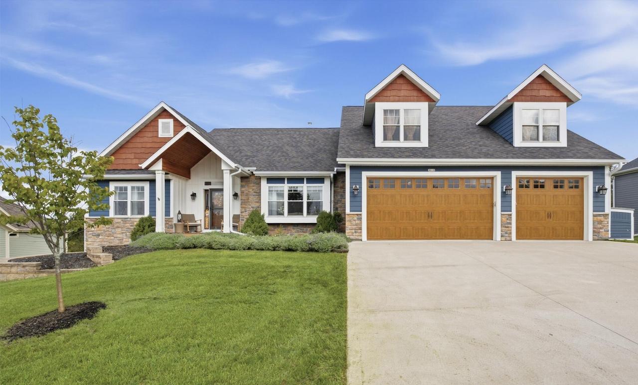 3318 Heartlake Cir, Slinger, WI 53086