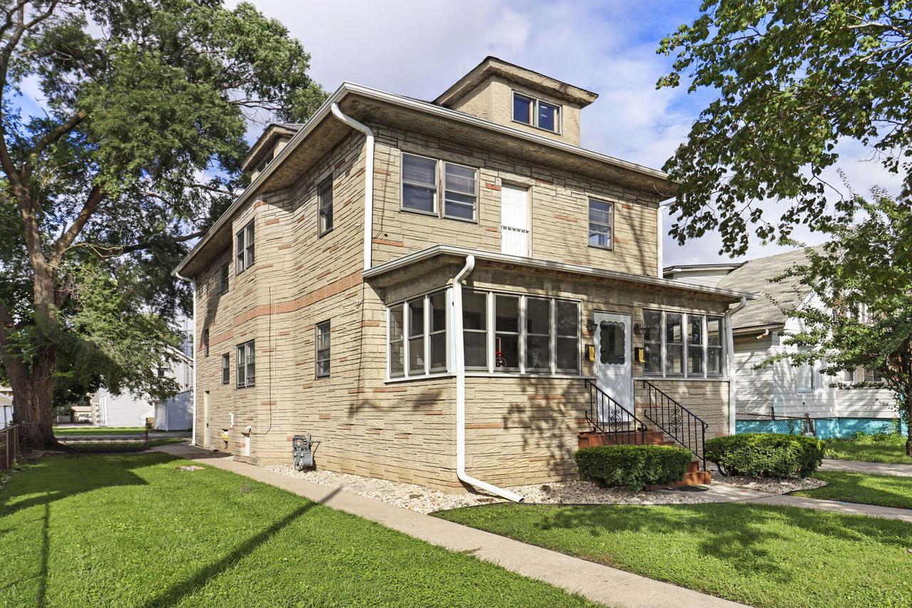 5010 22nd Ave, Kenosha, WI 53140