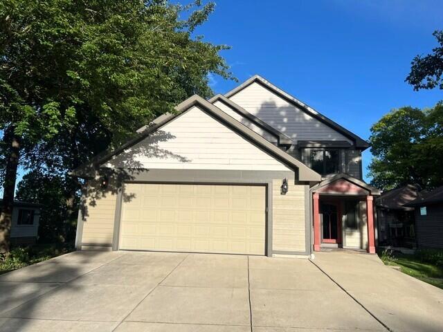 7325 W Wind Lake, Waterford, WI 53185