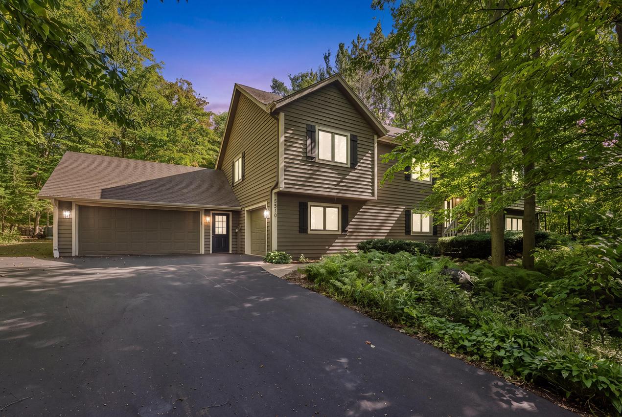 5510 Maple Rd, Trenton, WI 53095
