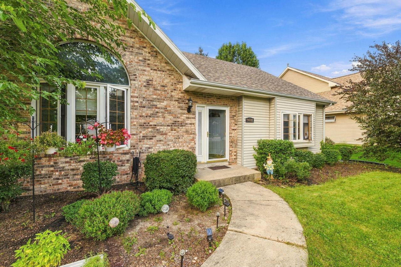 9018 Morgan Ct., Caledonia, WI 53126